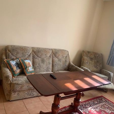 Bzany Ubytovani V Apartmanu, 2 Loznice, Na Farme מראה חיצוני תמונה