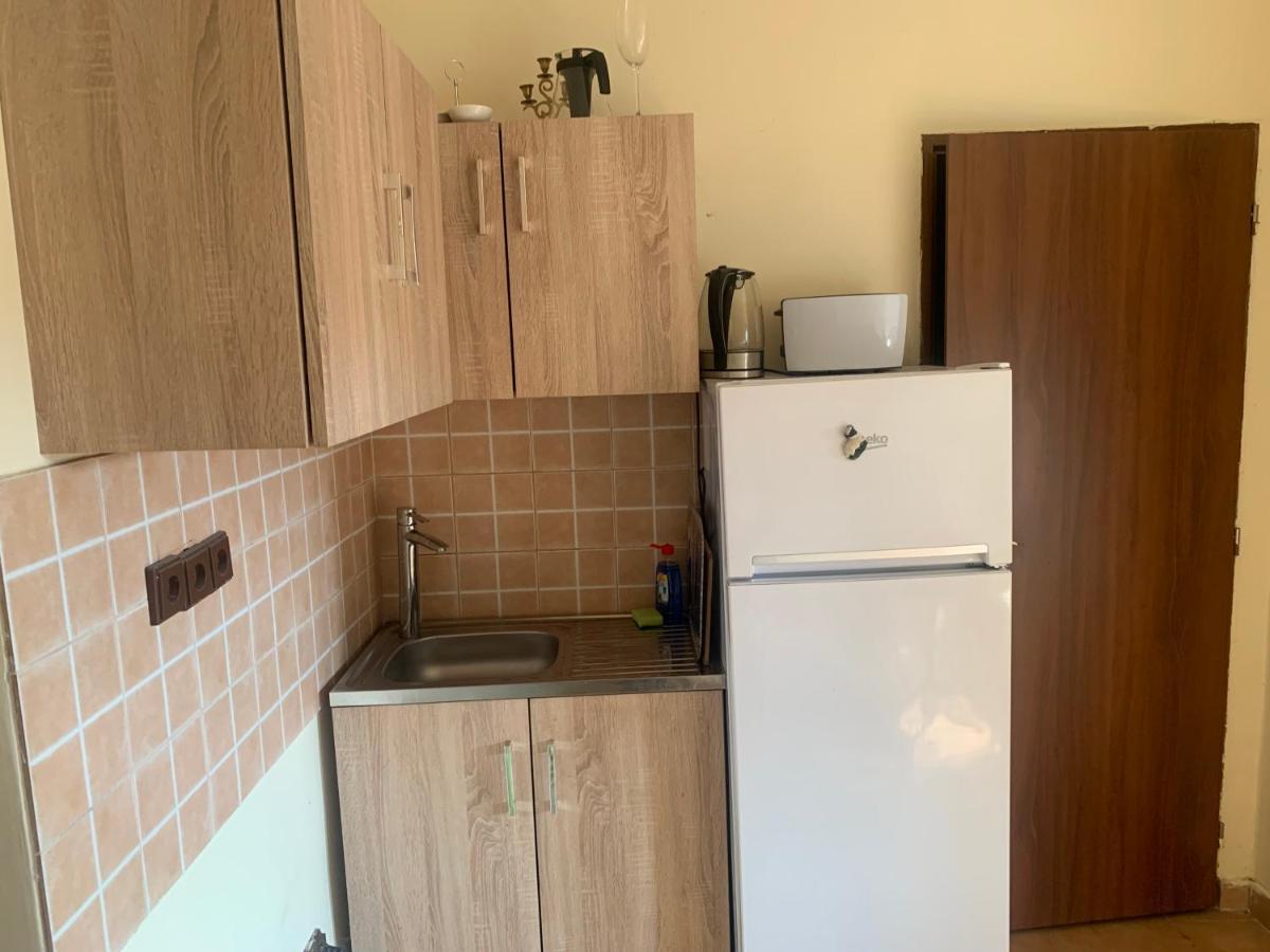 Bzany Ubytovani V Apartmanu, 2 Loznice, Na Farme מראה חיצוני תמונה